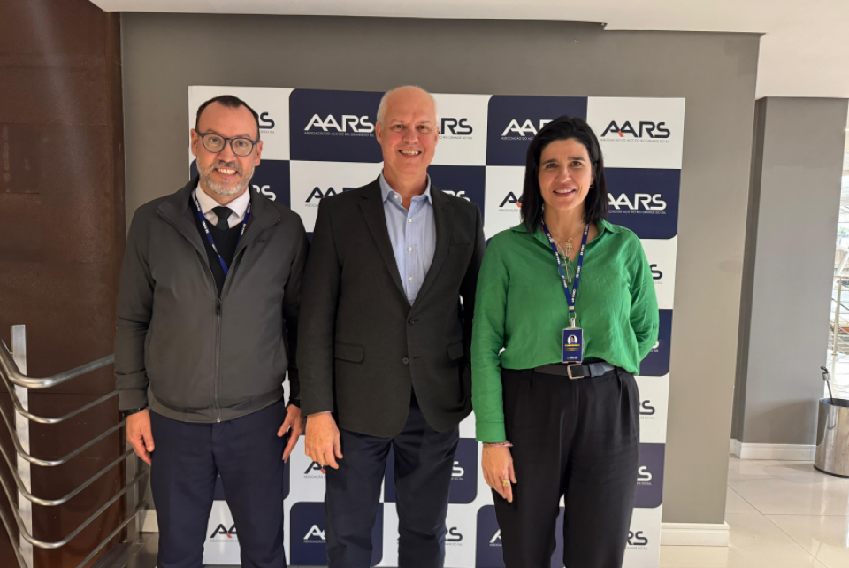 CREA-RS marca presença em reunião-almoço da AARS