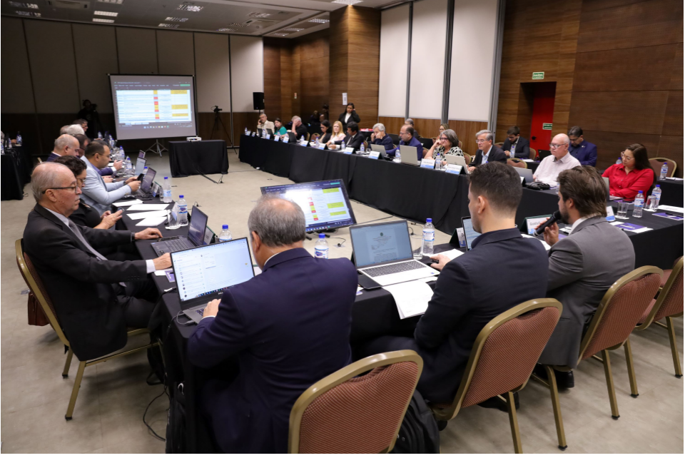 CCEEC avança em fiscalização digital e gestão de resíduos na construção
