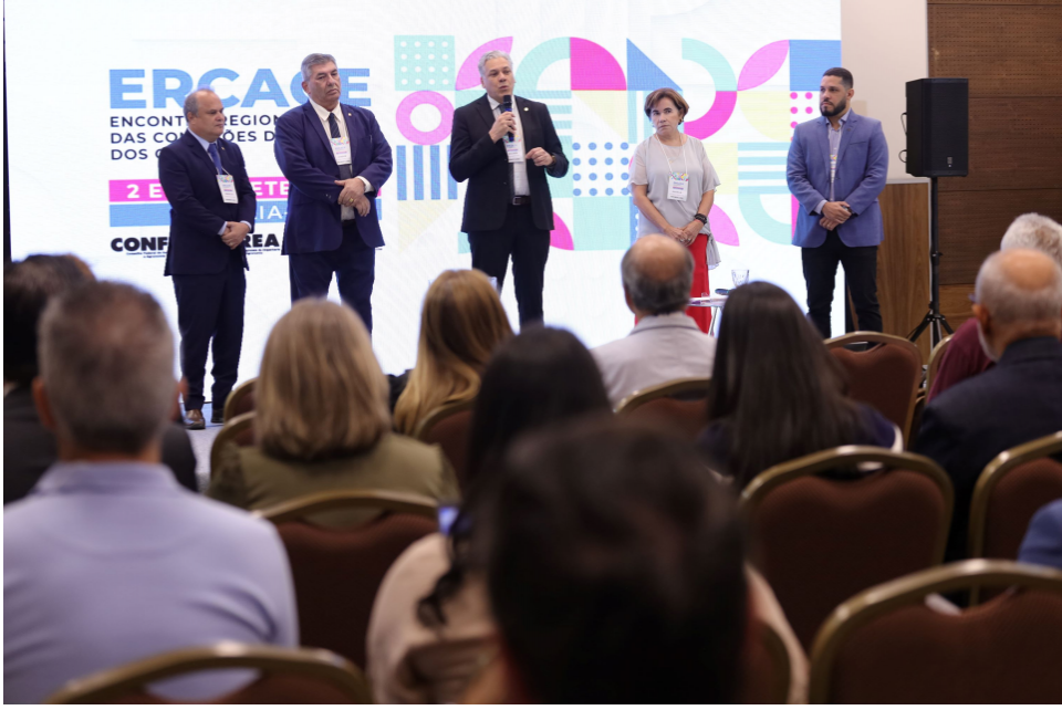 Ercace debate padronização e fortalecimento da ética profissional