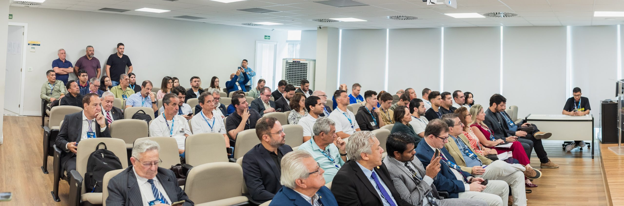 Participantes do Congresso receberam minicurso sobre Eletromobilidade