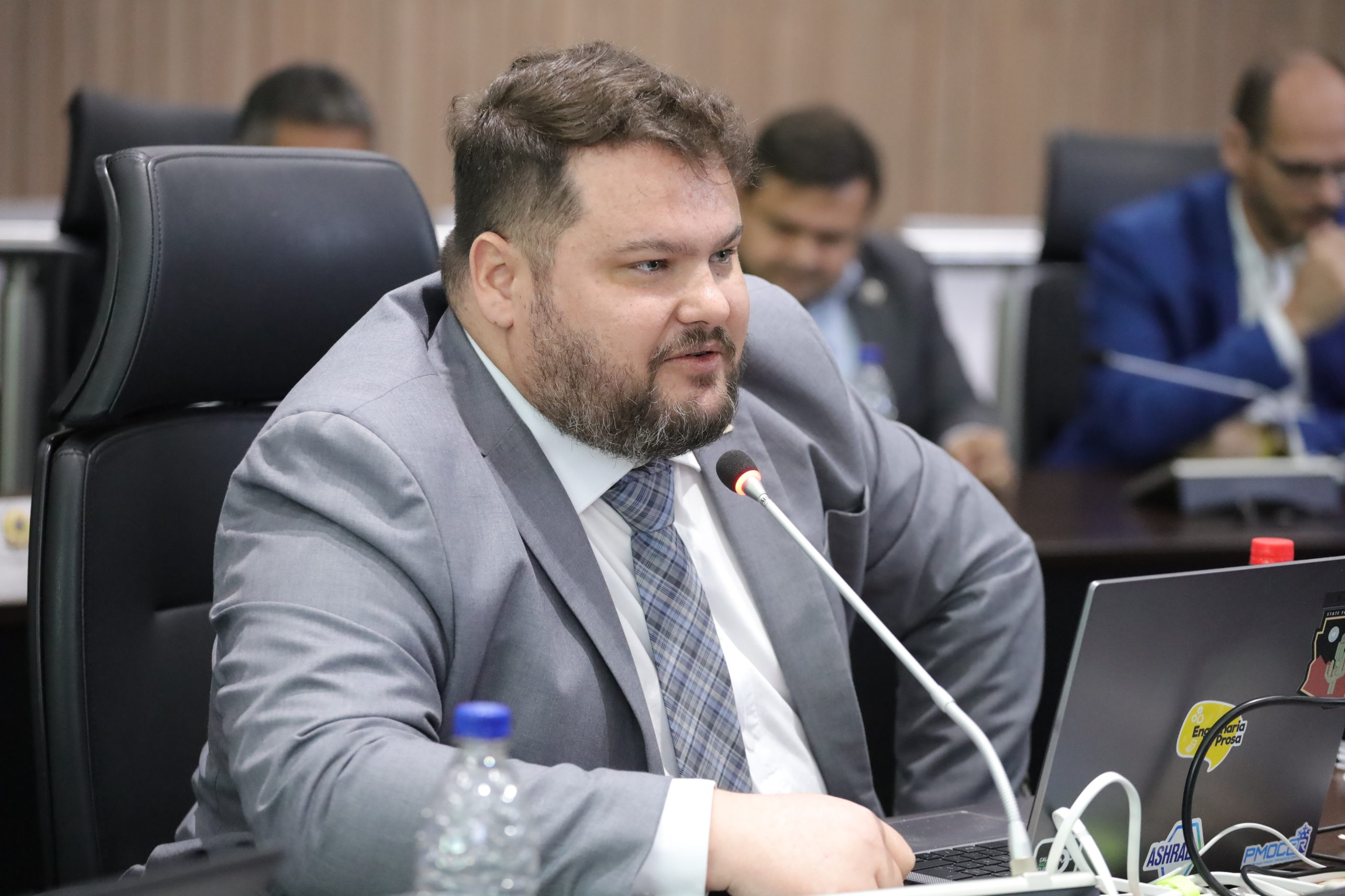 Conselheiro federal eng. mec. Gutemberg Rios