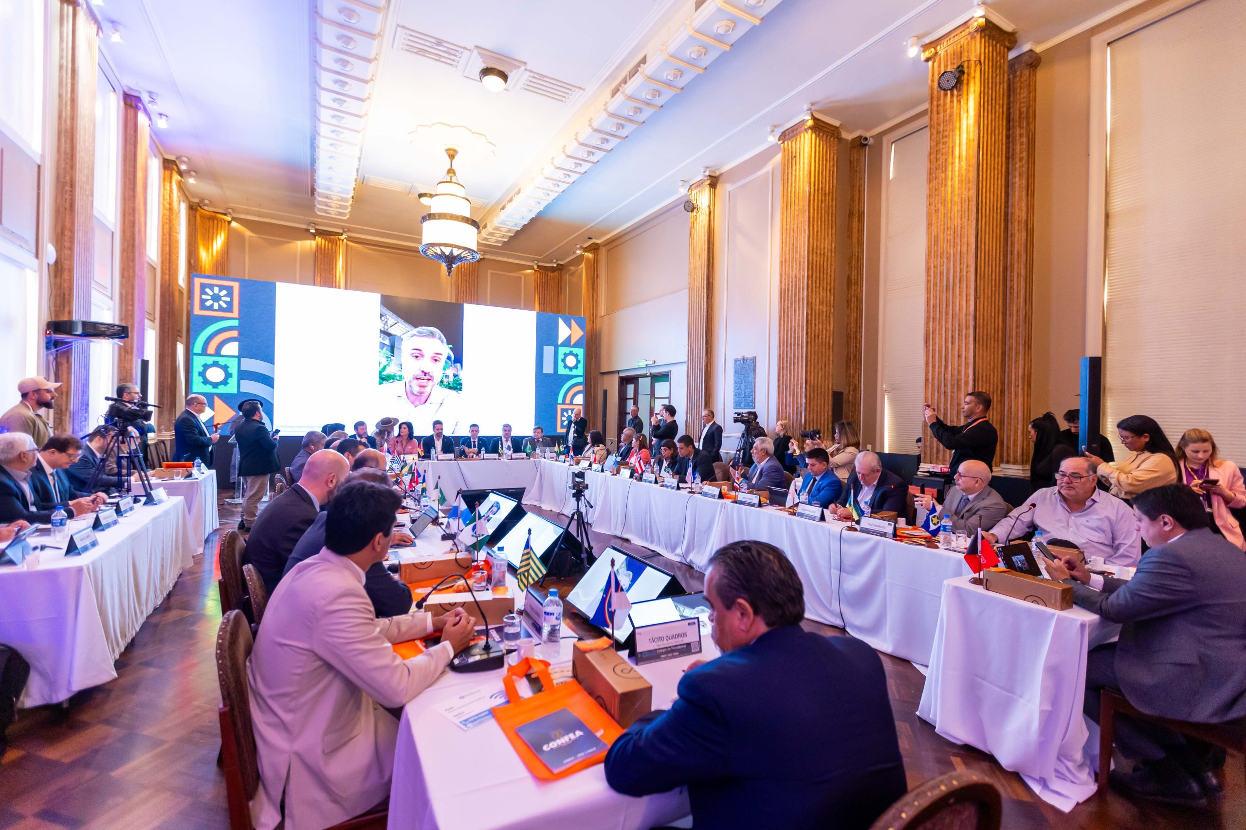 O presidente do Confea participou de forma on-line