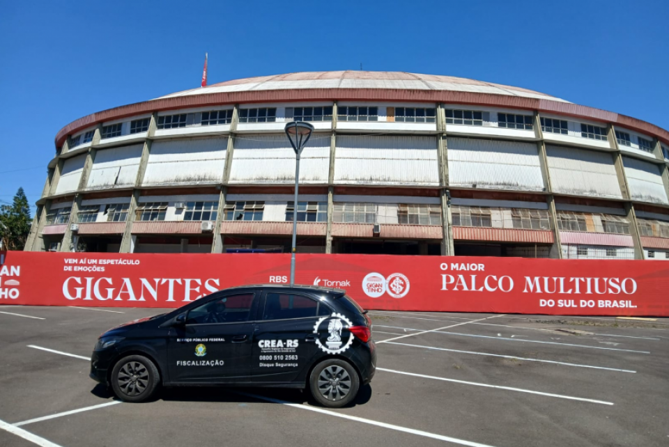 Obras de revitalização do Ginásio do Gigantinho são fiscalizadas