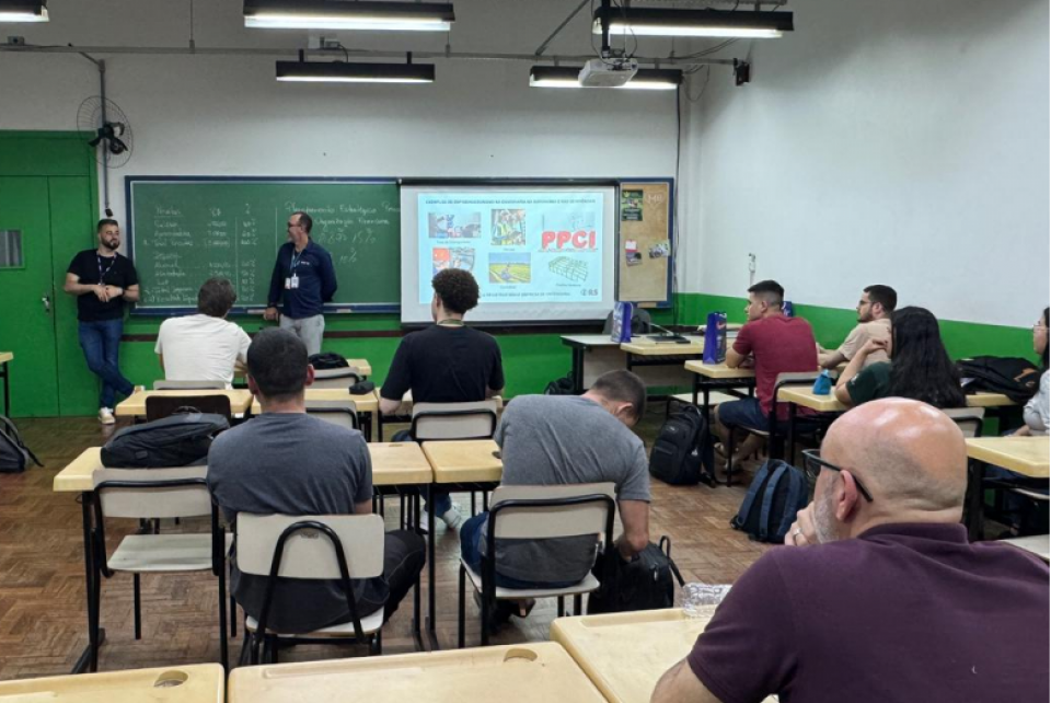 CREA-RS participa de palestra com alunos de Engenharia Mecânica do IFSul em Sapucaia do Sul