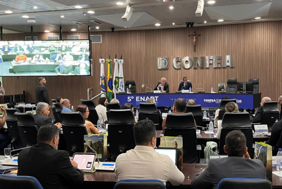 Comissões dos Creas debatem renovação do terço em encontro nacional