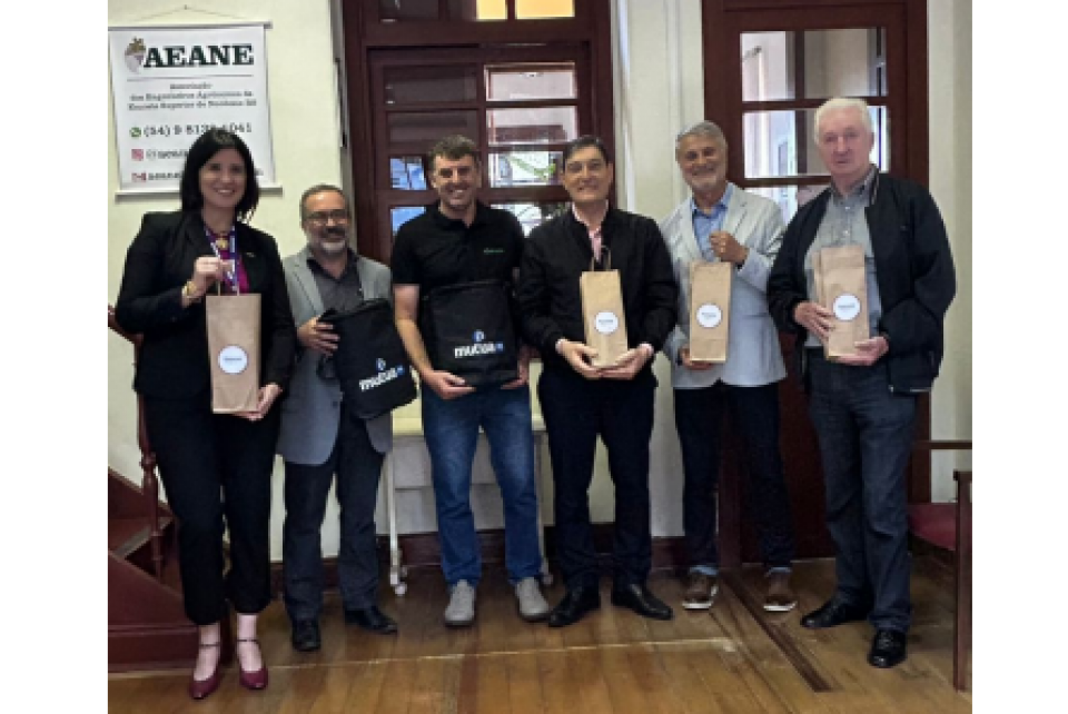 CREA-RS presente na entrega da primeira sede fixa da AEANE na UCS