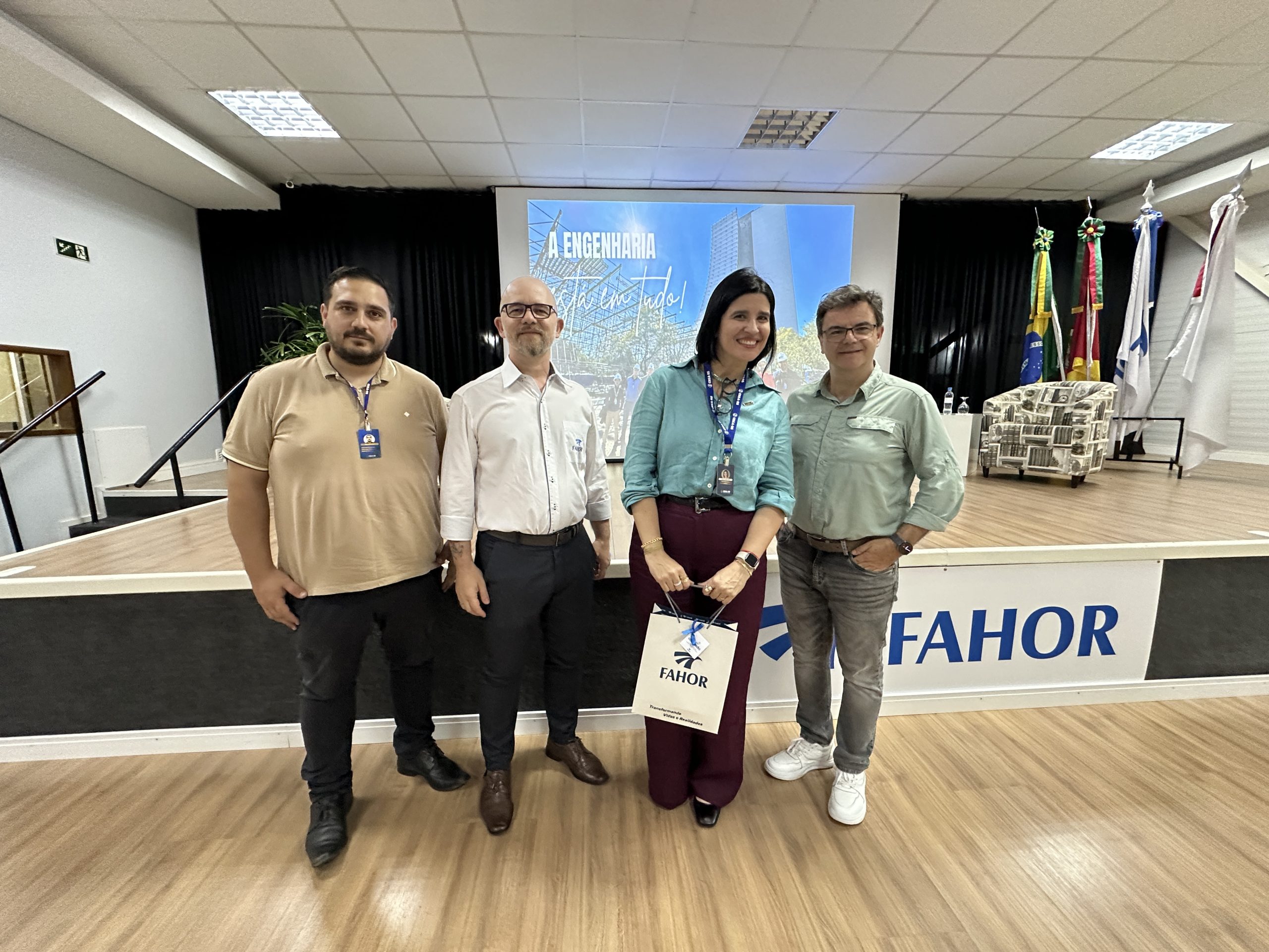 A agenda incluiu a apresentação da estrutura institucional, um encontro com a equipe diretiva, coordenadores de curso