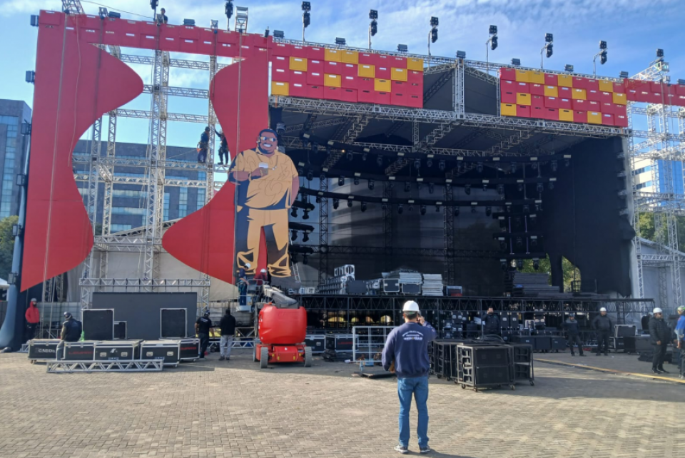 CREA-RS fiscaliza montagem de eventos em Porto Alegre