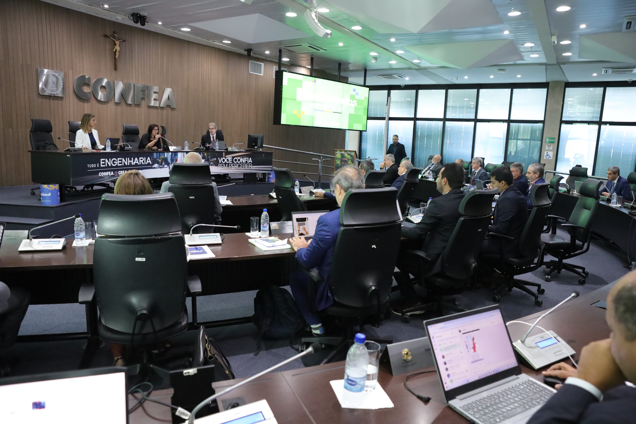 Plenária abordou diversos temas de interesse dos profissionais do Sistema