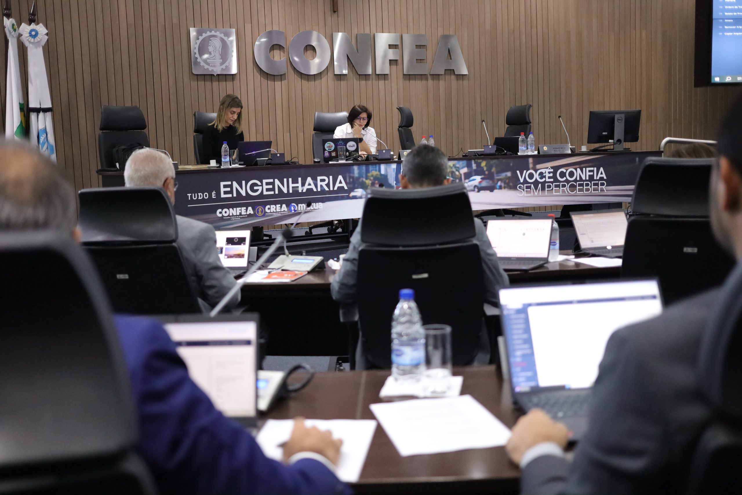 plena1748-lateral.jpg