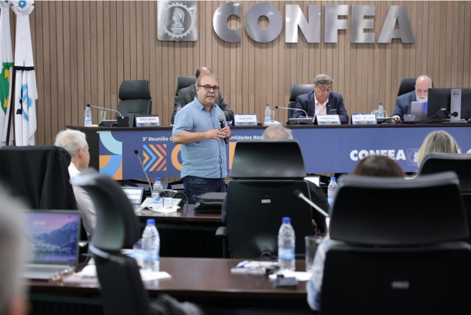 Cden debate soberania digital e destaca papel estratégico da engenharia