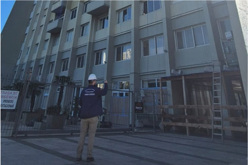 Fiscalização do CREA-RS acompanha manutenção no edifício Parque do Sol
